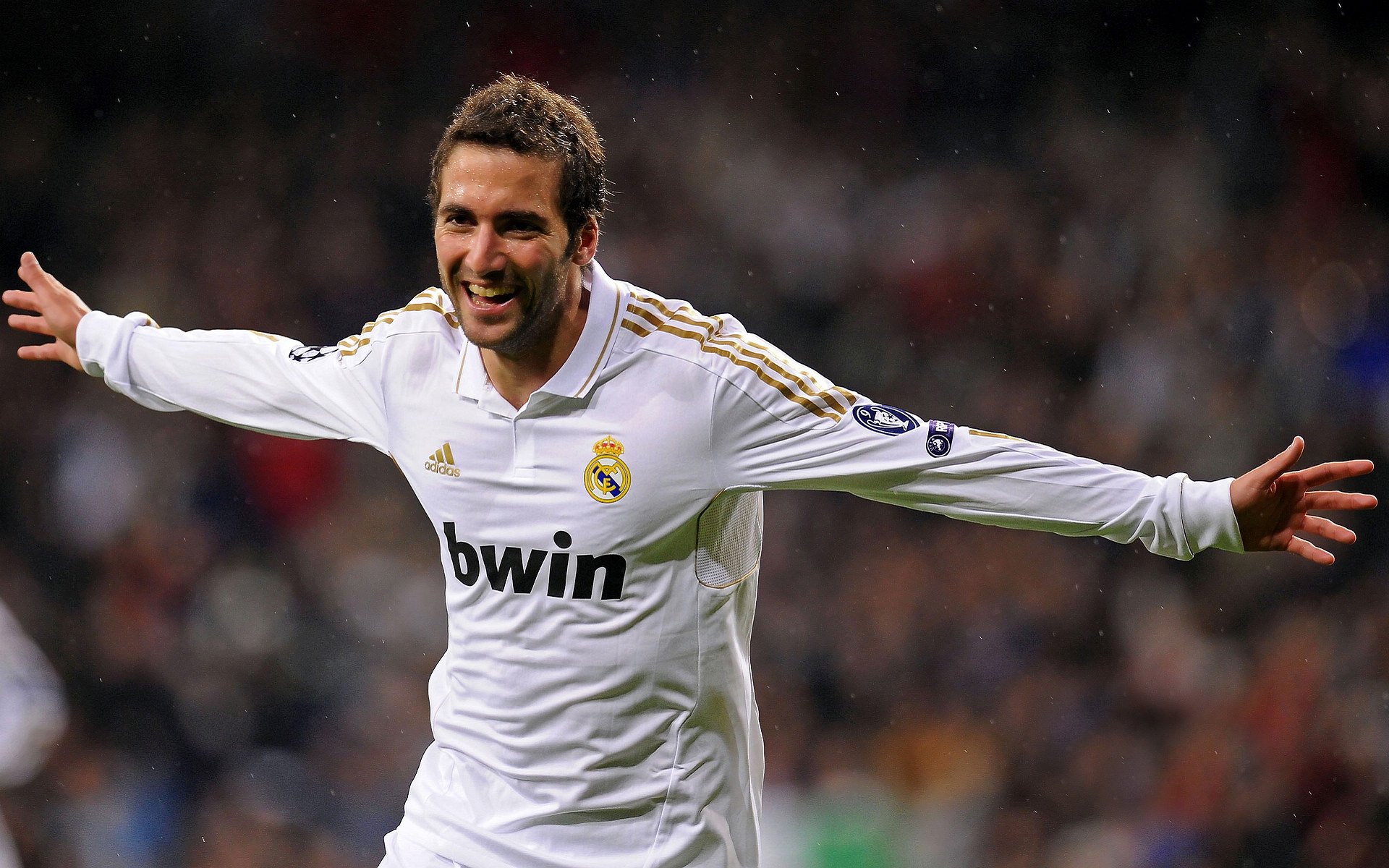 西班牙人大战:皇马4-3大逆转,莫拉塔梅开二度,西班牙人和皇马比赛结果