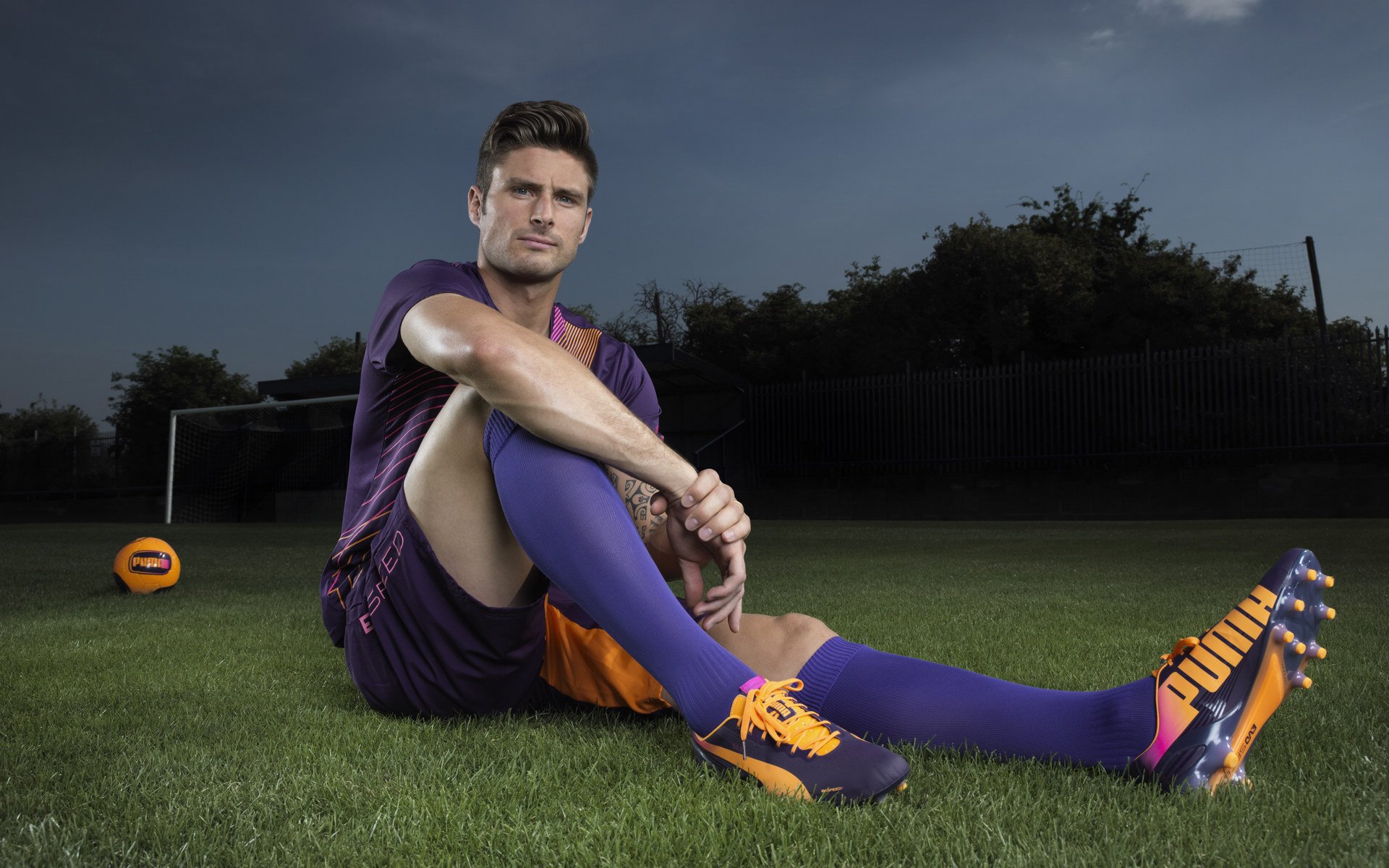 米兰体育app下载-足球年度发展论坛聚焦技术融合创新，足球技能大赛